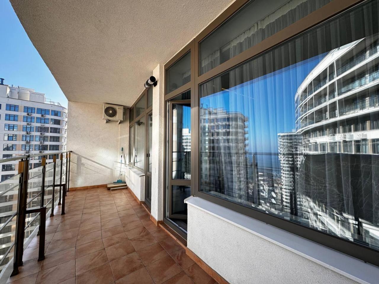 48 Pearl Cozy Apartment Odesa Exterior photo