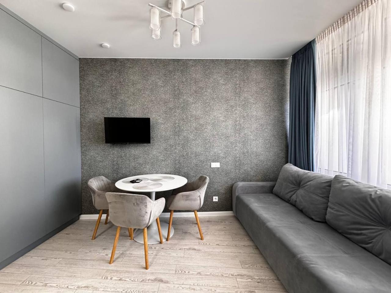 48 Pearl Cozy Apartment Odesa Exterior photo